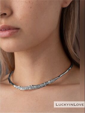 ALEXIS BITTAR • Solanales Silver Crystal Skinny Collar Necklace